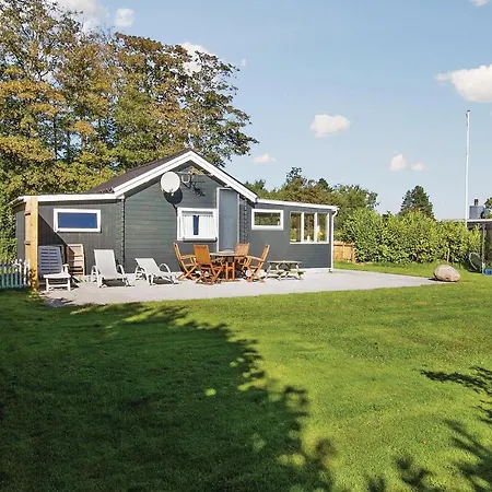 Сasa de vacaciones Two-bedroom Holiday With Sea View In Frorup Tårup